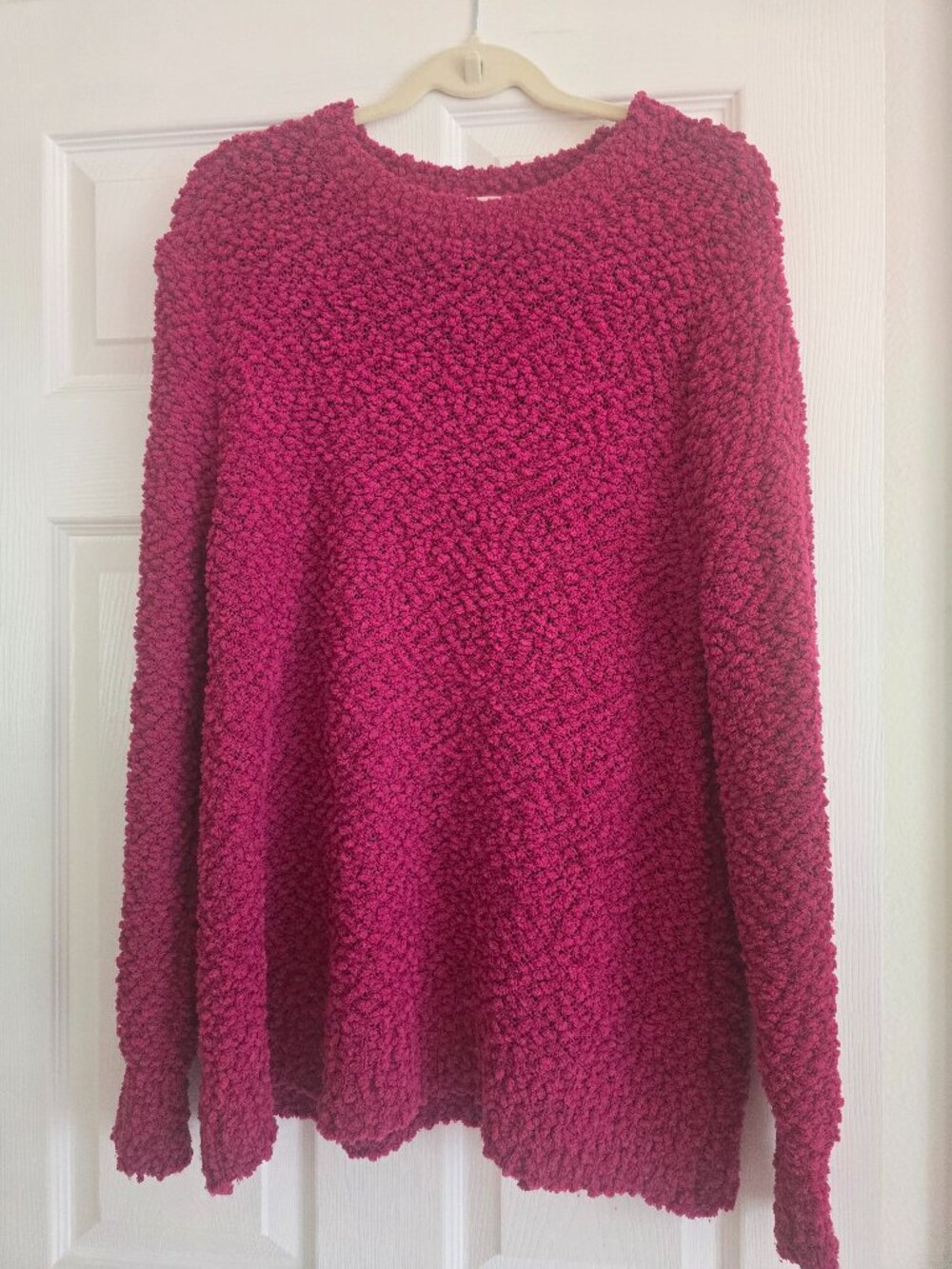 Zenana Raspberry/Fuschia Boucle Sweater L NWOT